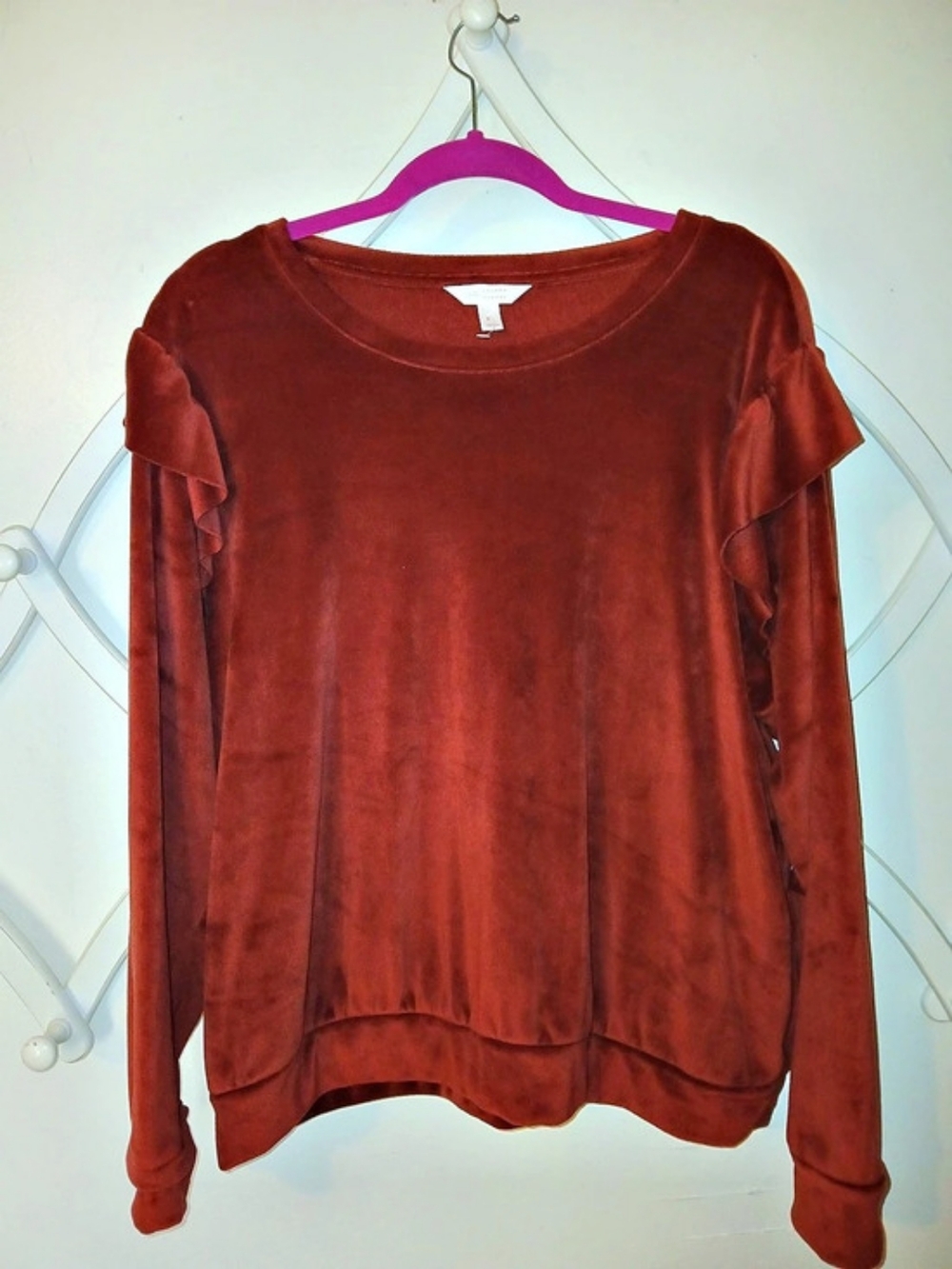 LC Lauren Conrad Velvet Ruffle Sleeve Top in Red XL Like New